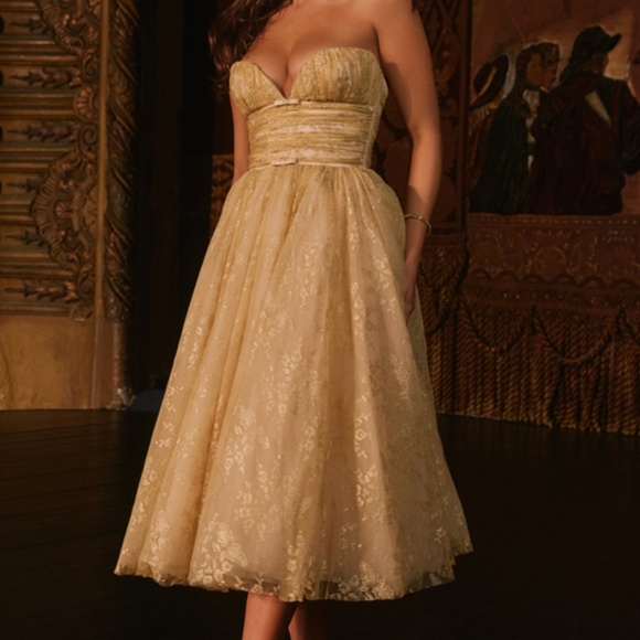 House of CB Madame Gold Metallic Lace Strapless Tulle Midi Gown Size M bigger cu - Picture 6 of 11